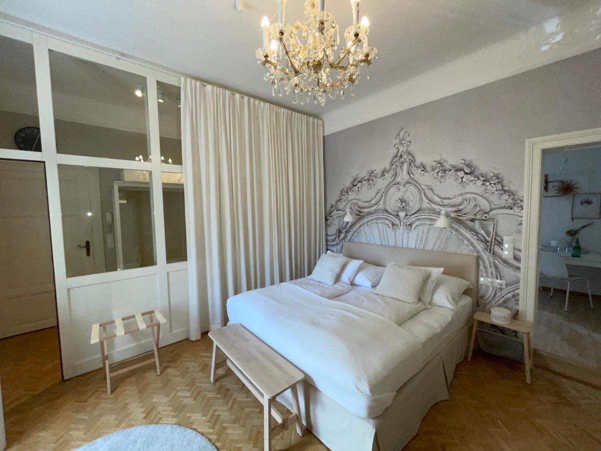 White Flat By Grazrentals With Cool Location & Free Parking Buitenkant foto