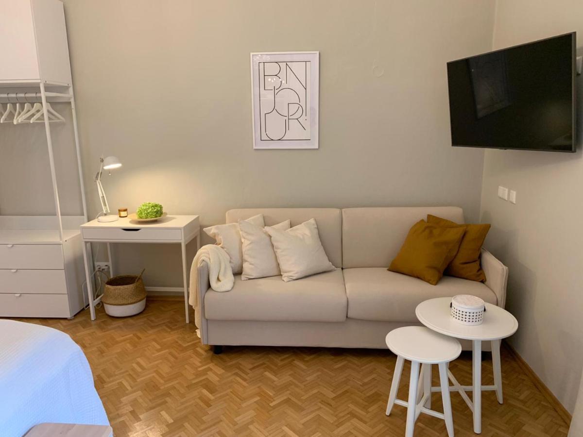 White Flat By Grazrentals With Cool Location & Free Parking Buitenkant foto