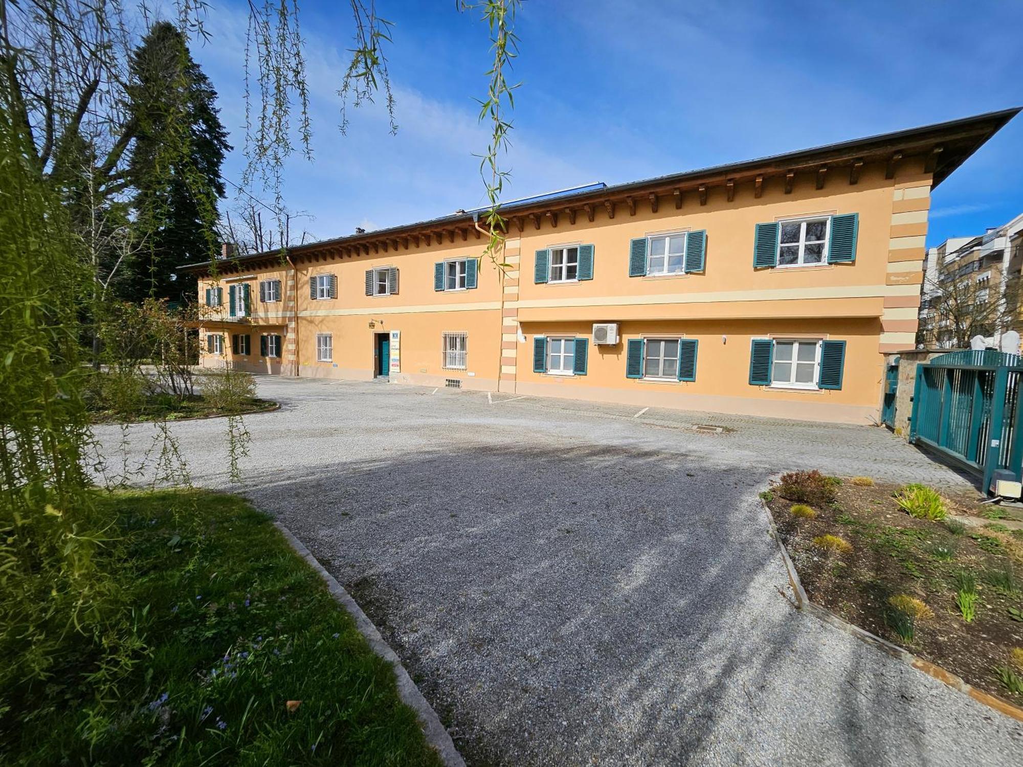 White Flat By Grazrentals With Cool Location & Free Parking Buitenkant foto