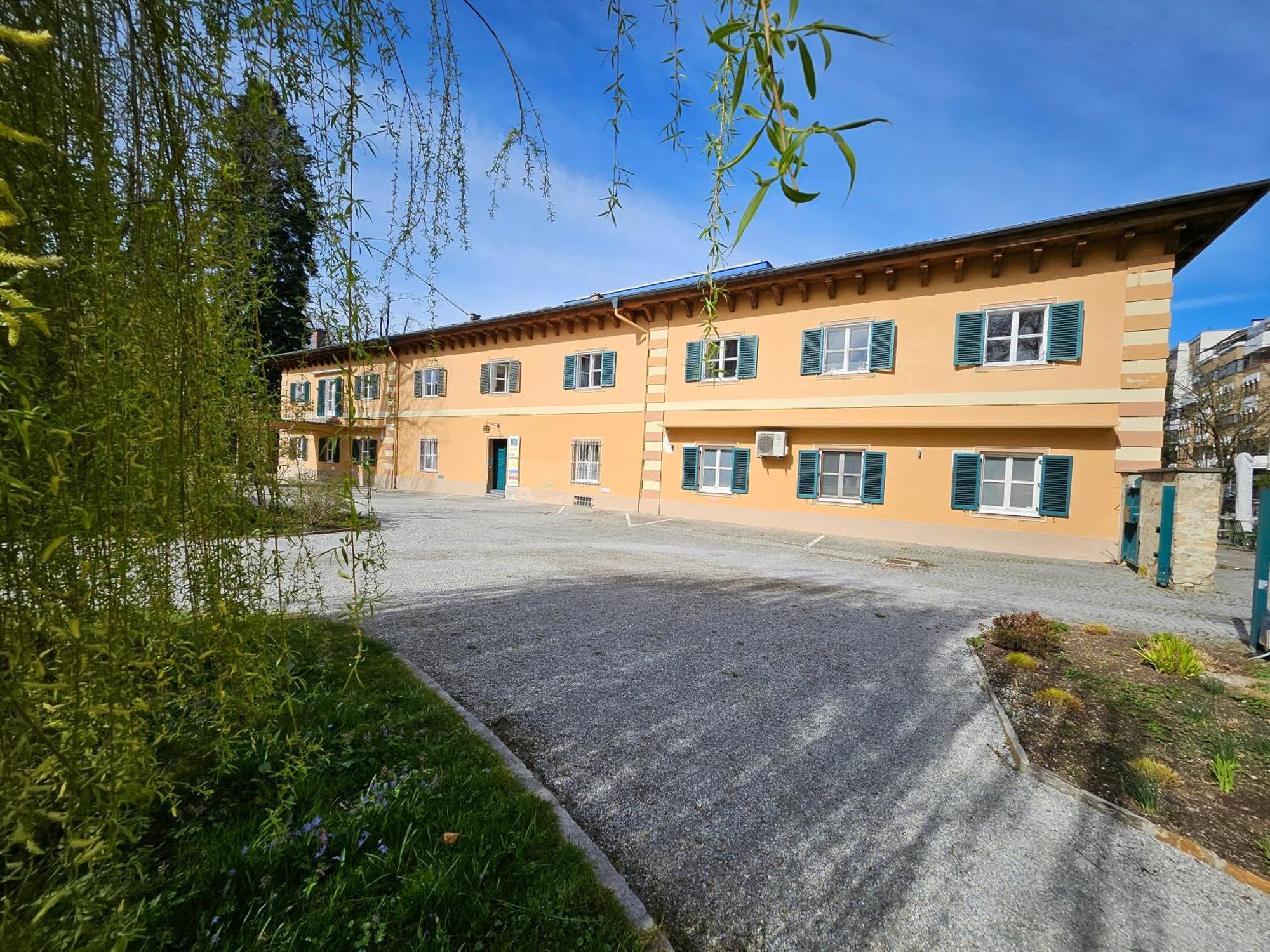 White Flat By Grazrentals With Cool Location & Free Parking Buitenkant foto